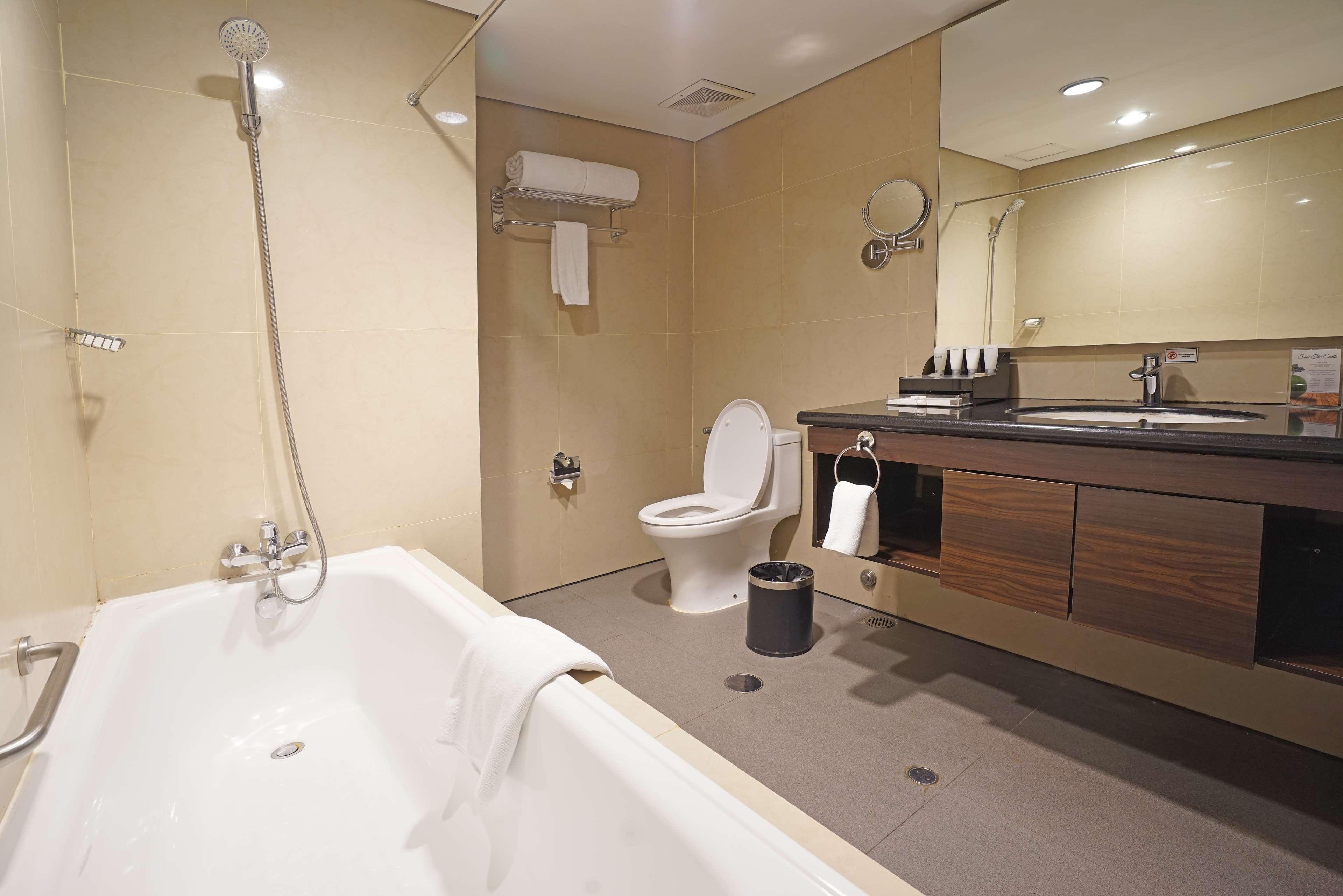 Best Western Premier The Hive Jakarta Exteriör bild