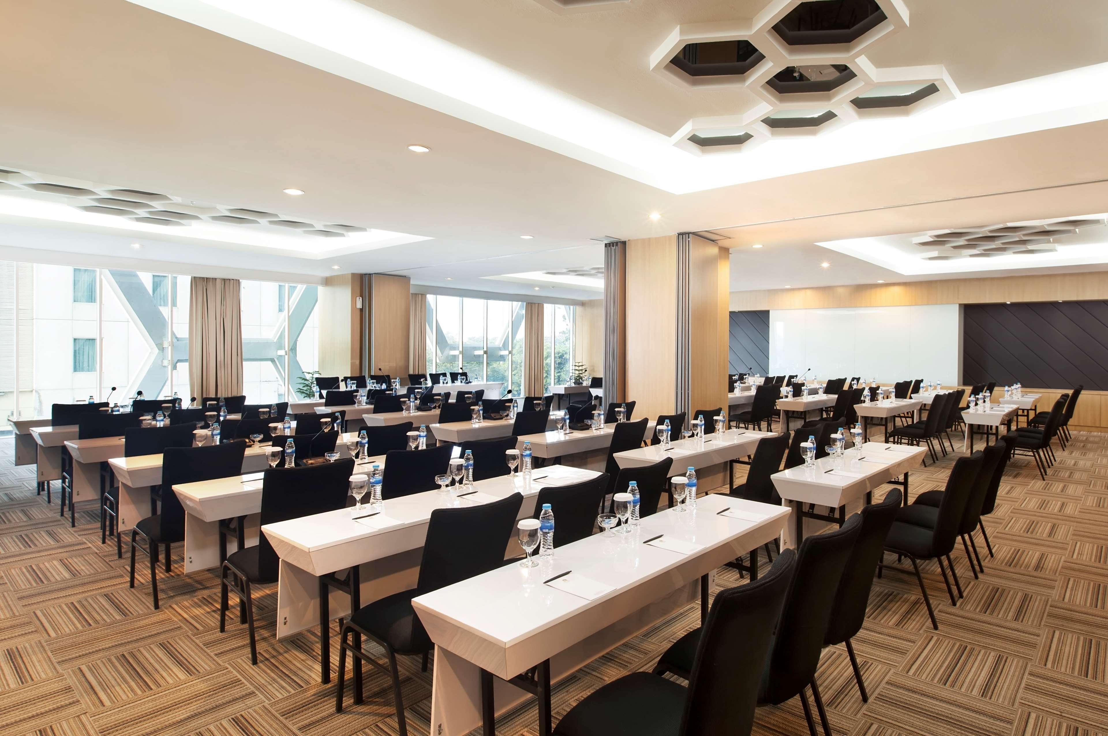 Best Western Premier The Hive Jakarta Exteriör bild